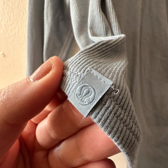 Women's Lululemon Long Sleeve Top - Ribbed - Light Blue - Size 10 Cropped - EUC - Picture 3 of 3